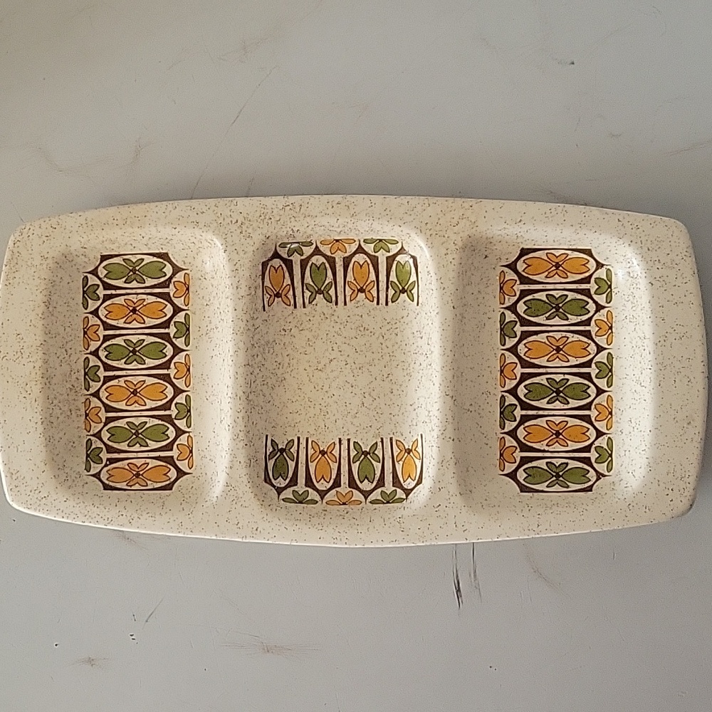 Royal Worcester Vintage Palissy Casual Tableware. Excellent Condition.